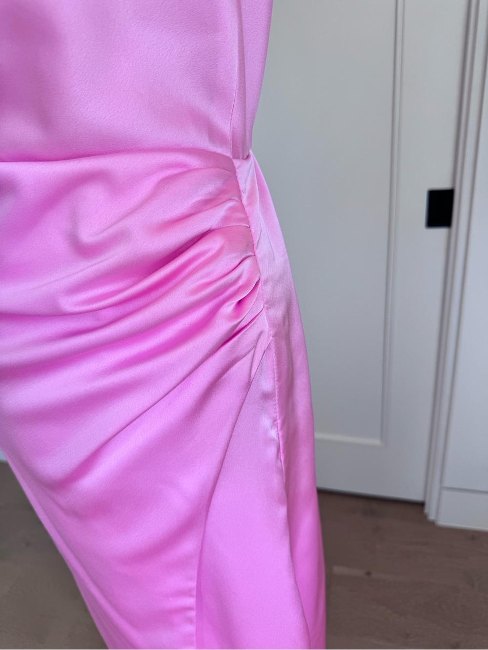 Show Me Your Mumu Pink Off-Shoulder Satin Evening Dress - Picture 5 of 8